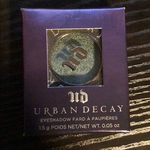 Urban Decay Eyeshadow C-Note